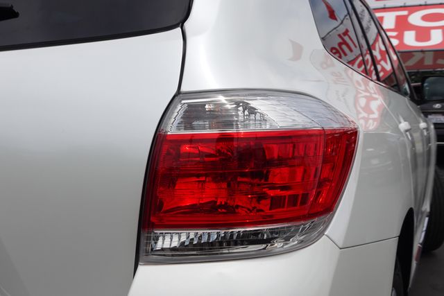 used 2012 Toyota Highlander car, priced at $11,500