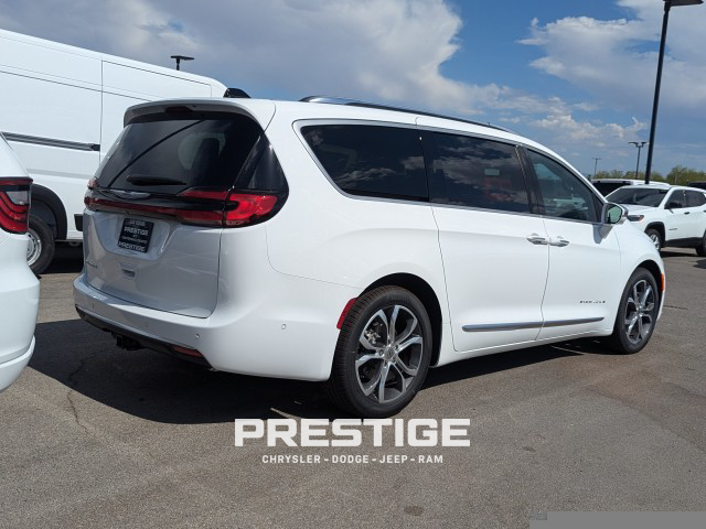 2024 Chrysler Pacifica Pinnacle 4