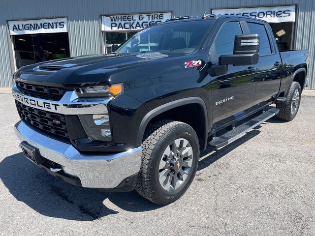 2023 Chevrolet Silverado 2500HD LT - Black exterior view 3