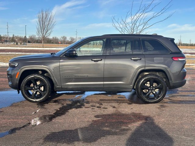 2023 Jeep Grand Cherokee Altitude 4x4