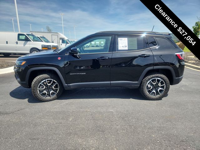 Used 2024 Jeep Compass For Sale in Grove City, OH