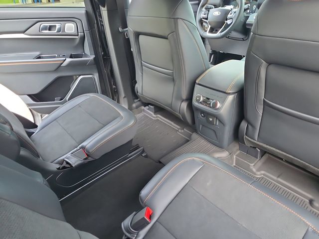 New 2026 Carbonized Gray Metallic Ford Tremor® image 12