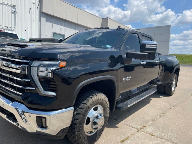 Black 2024 Chevrolet Silverado 3500HD Pickup Truck Four-Wheel Drive Automatic