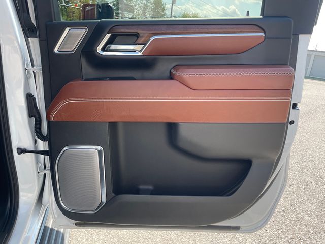 2024 GMC Sierra 2500HD Denali Ultimate - White Frost Tricoat exterior view 13