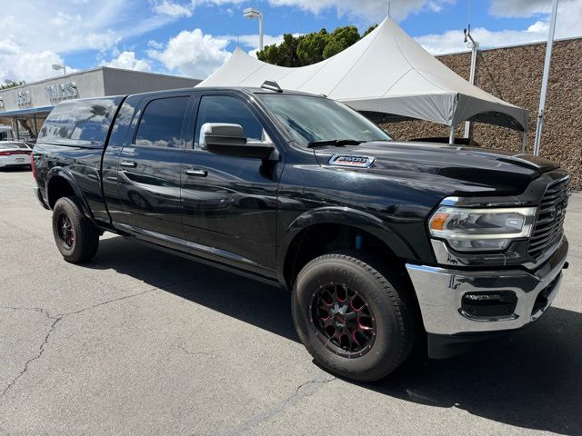 Diamond Black Crystal Pearlcoat 2022 RAM 2500 Laramie Mega Cab 4WD Pickup Truck Four-Wheel Drive 6-Speed Automatic