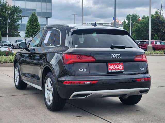 2018 Audi Q5 2.0T Black at Autostrade