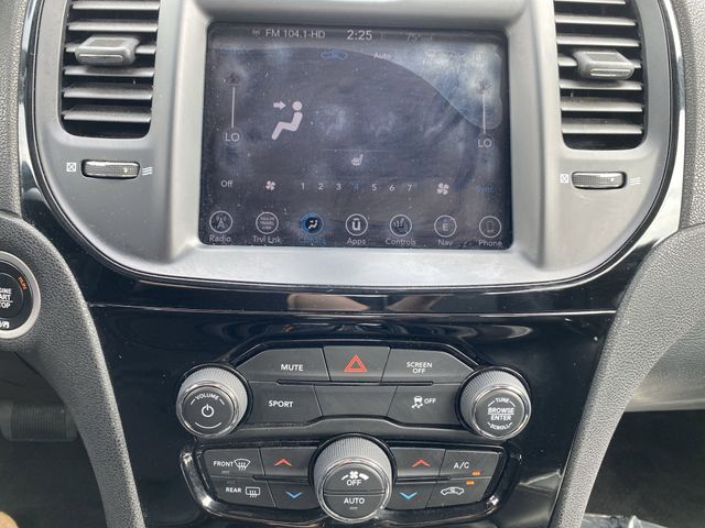 2017 Chrysler 300 S photo