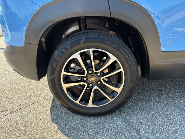 Used 2024 Blue Chevrolet LT image 9