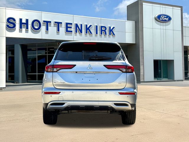 Used 2024 Silver Mitsubishi SE Black Edition w/Pano Roof image 7