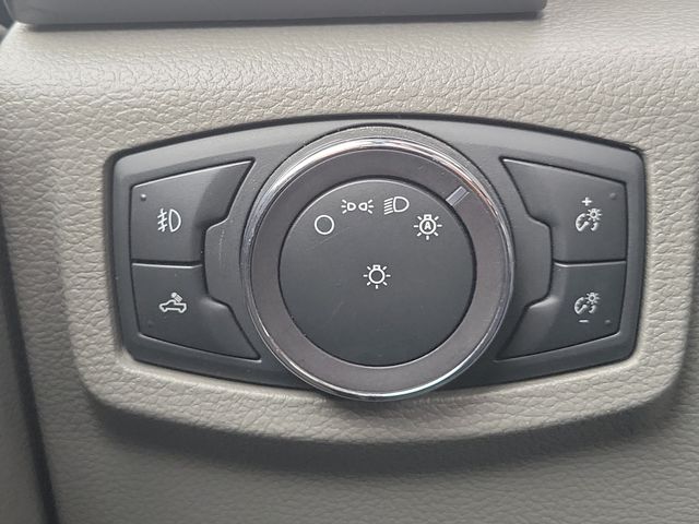 Used 2019 Blue Ford XL image 22