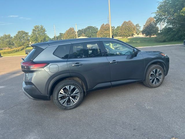 Used 2021 Gray Nissan SV image 8
