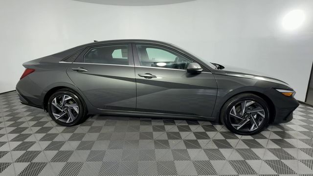 New 2025 Hyundai Elantra Hybrid For Sale in Indianapolis, IN