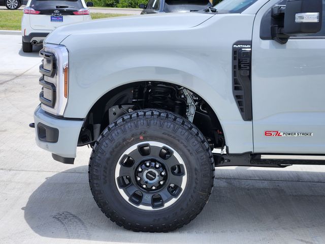 2025 Avalanche Ford F-350SD Platinum 4X4 Truck