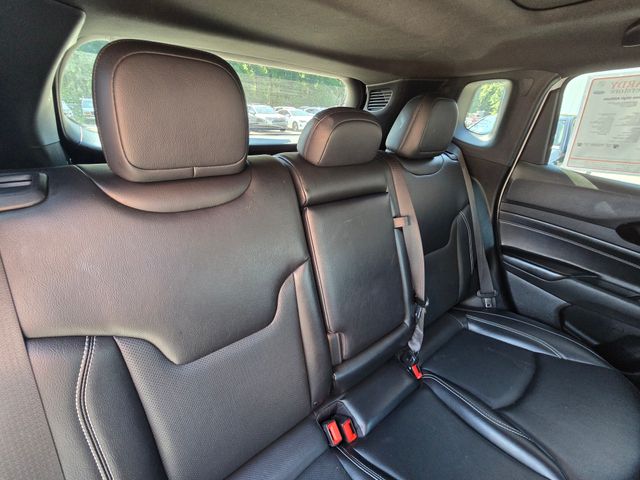 2023 Jeep Compass Limited:168548B