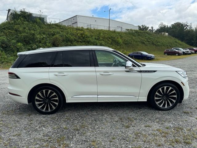 Used 2020 White Lincoln Black Label Grand Touring image 10