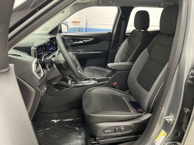 2026 Chevrolet Trailblazer LT photo 4