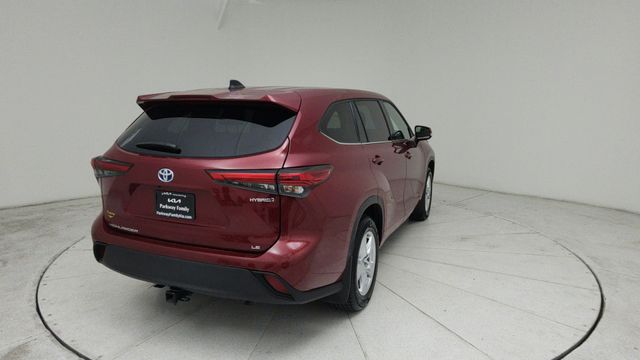 2022 Toyota Highlander Hybrid LE Red at Gullo Toyota