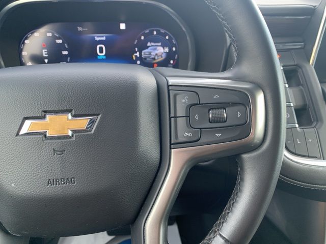 2023 Chevrolet Suburban LT 24