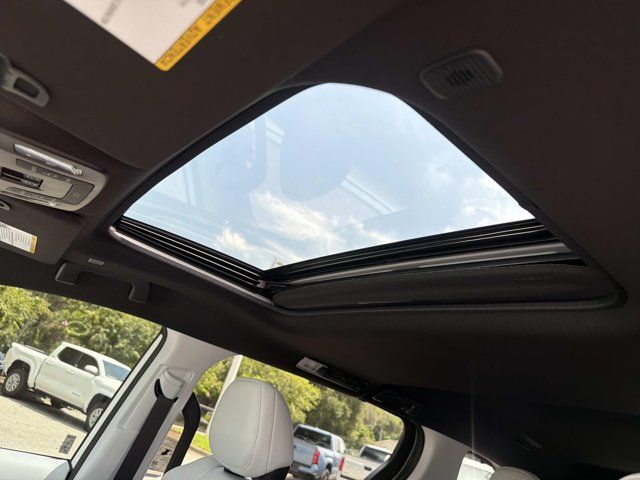 New 2026 Toyota Sienna Van