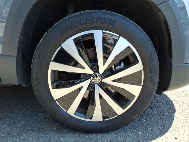 2022 Volkswagen Taos - Image 10