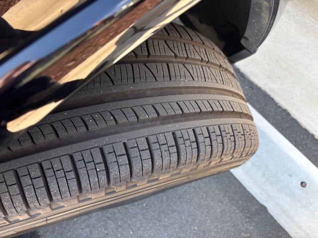 Used 2019 Black Jeep Altitude image 12
