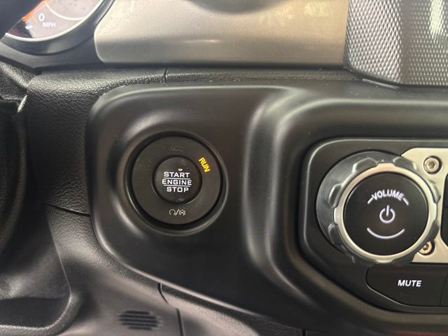 Used 2021 Jeep Wrangler SUV