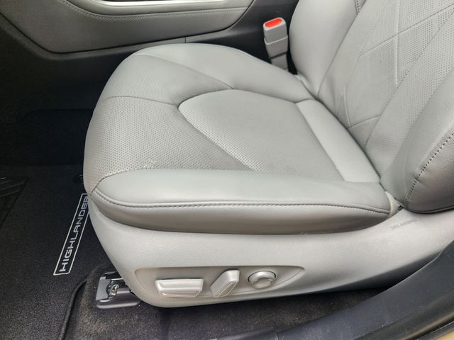 2025 Toyota Highlander Platinum Silver at Joe Myers Mazda Kia