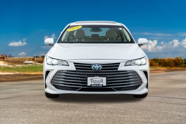 2020 Toyota Avalon Hybrid XLE Plus 2