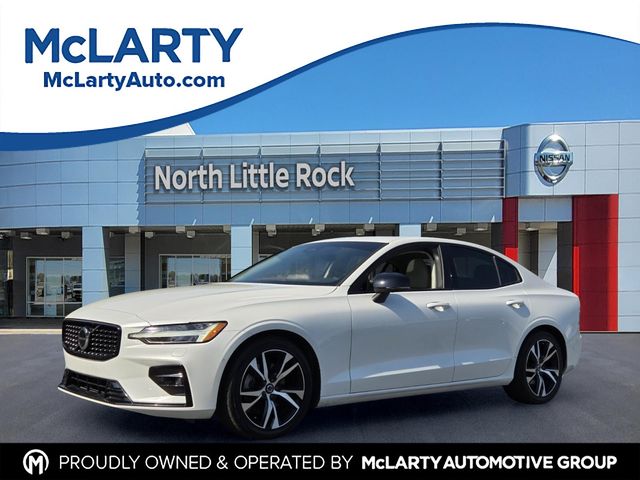 2023 Volvo S60 B5 Plus Dark Theme AWD