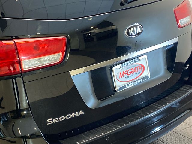 Used 2017 Black Kia LX image 6