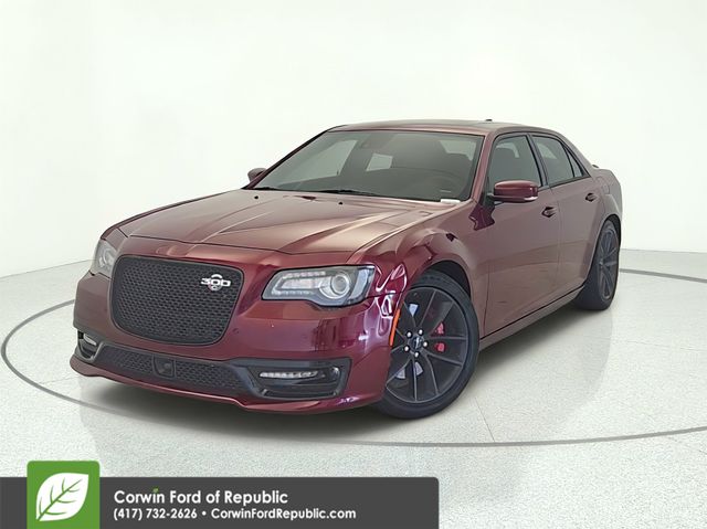 Velvet Red Pearlcoat 2023 Chrysler 300 Sedan Rear-Wheel Drive 8-Speed Automatic