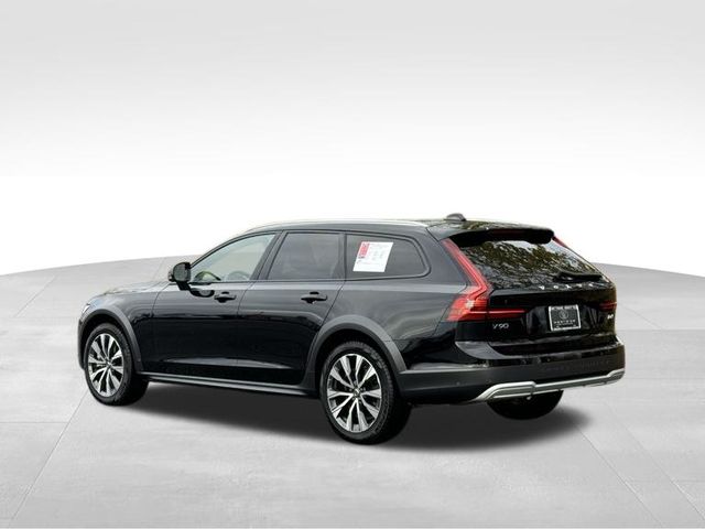 2024 Volvo V90 Cross Country B6 3