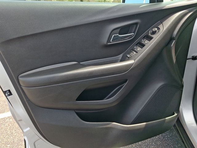 used 2022 Chevrolet Trax car, priced at $19,440