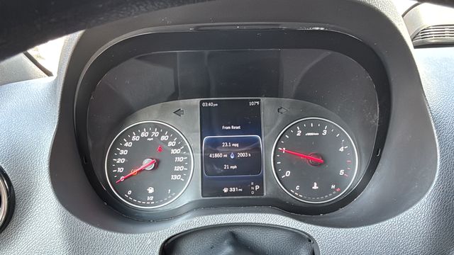 Used 2025  Mercedes-Benz Cargo 144 WB image 16