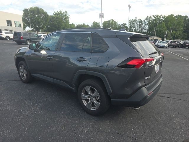 2023 Toyota RAV4 XLE - Photo 7