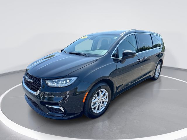 2023 Chrysler Pacifica Touring L's photo
