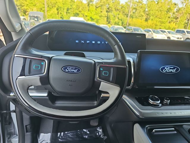 Used 2025 Silver Ford Platinum image 16