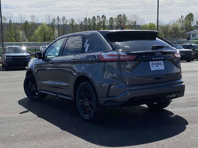 2024 Ford Edge ST Line 23