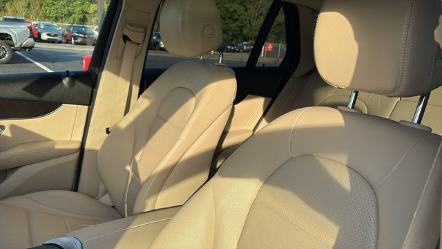 2022 Mercedes-Benz GLC GLC300 - Photo 19