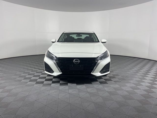 2023 Nissan Altima 2.5 SL 3