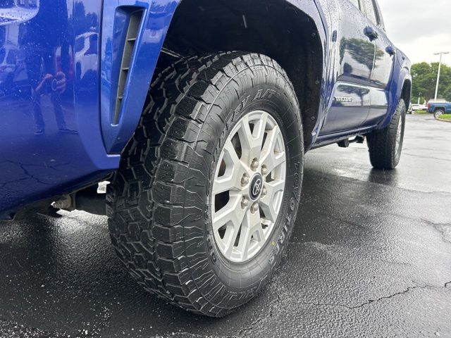 2024 Toyota Tacoma SR5 - Photo 12