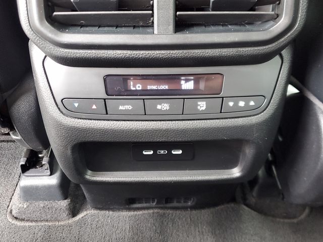 2024 Honda Pilot EX-L - Photo 13