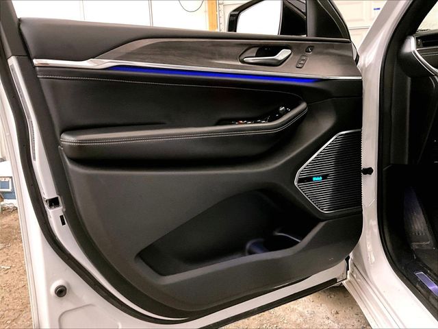 2021 Jeep Grand Cherokee L Overland White at South Hills CDJR