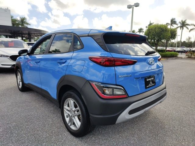 2022 Hyundai Kona SE 11