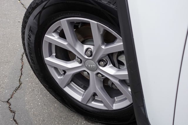 used 2022 Jeep Grand Cherokee car, priced at $23,888