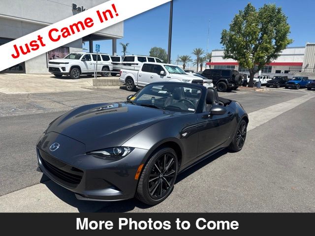 Machine Gray 2025 Mazda MX-5 Miata Convertible Rear-Wheel Drive 6-Speed Manual