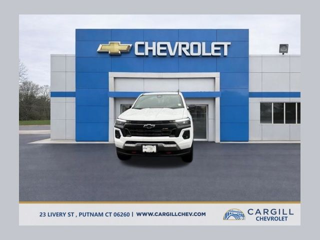 Summit White 2026 Chevrolet Colorado Z71 Crew Cab 4WD Pickup Truck Four-Wheel Drive 8-Speed Automatic