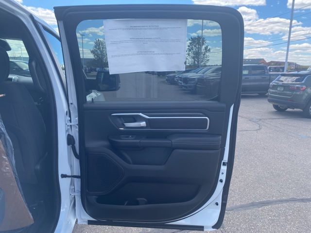2026 Ram 1500 Big Horn/Lone Star - Bright White Clearcoat exterior view 16