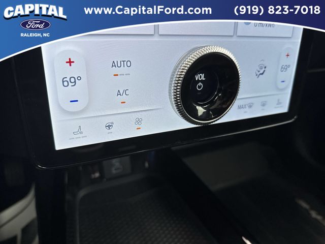 Used 2023 White Ford Premium image 30