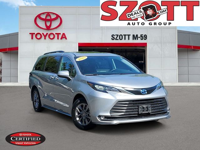 2025 Toyota Sienna XLE 7-Passenger FWD